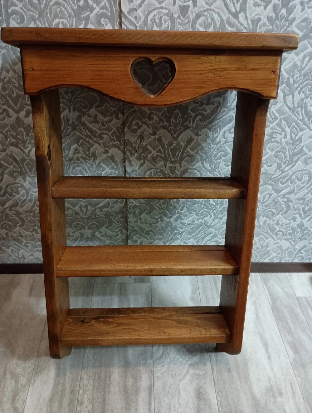 Rustic Heart-Cut Wooden Wall Shelf - Brown